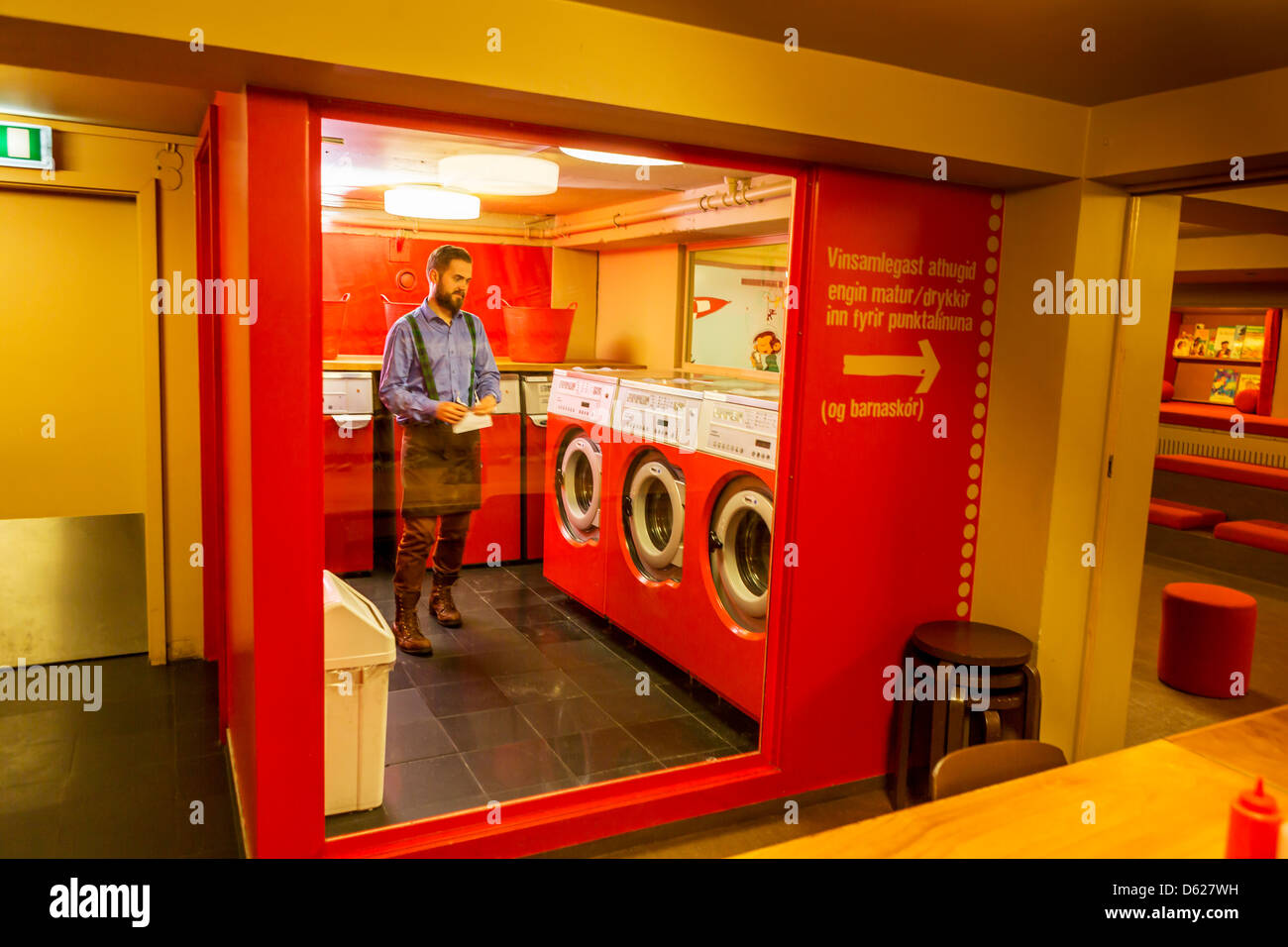 Clothes washers -Fotos und -Bildmaterial in hoher Auflösung – Alamy