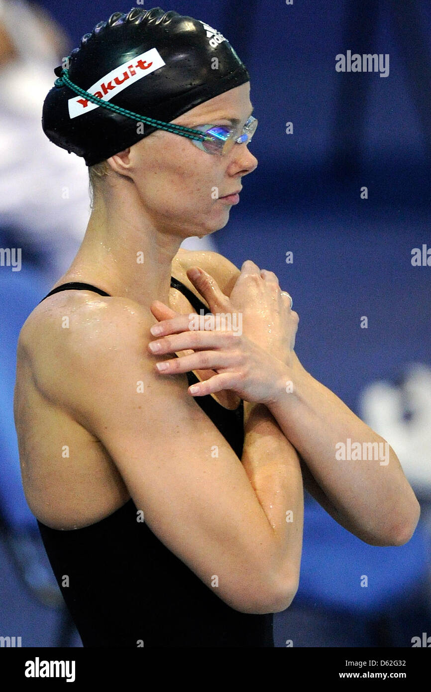 Deutschlands Britta Steffen bereitet vor die Frauen 100 Meter Freistil Wärme bei der Europameisterschaft schwimmen in Debrecen, Ungarn, Dienstag, 22. Mai 2012. Foto: Marius Becker Dpa +++(c) Dpa - Bildfunk +++ Stockfoto