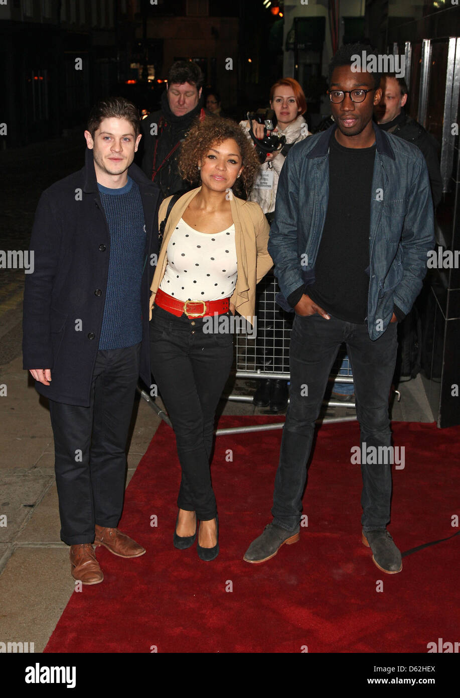 Iwan Rheon, Antonia Thomas und Nathan StewartJarrett VIP Gala