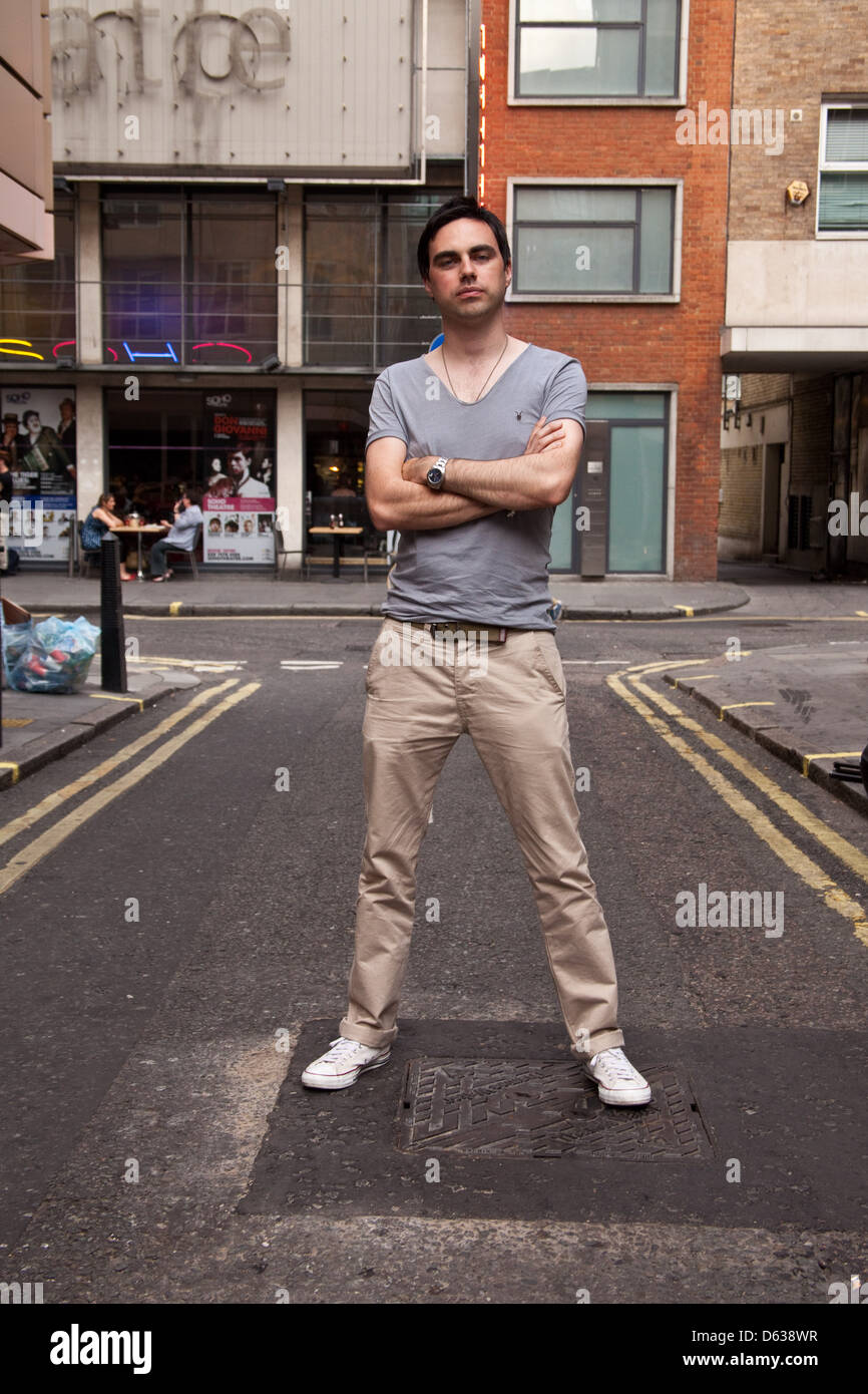 Richard Archer Lead-Sänger der englischen Band Hard - Fi fotografiert in Soho in London England. Stockfoto