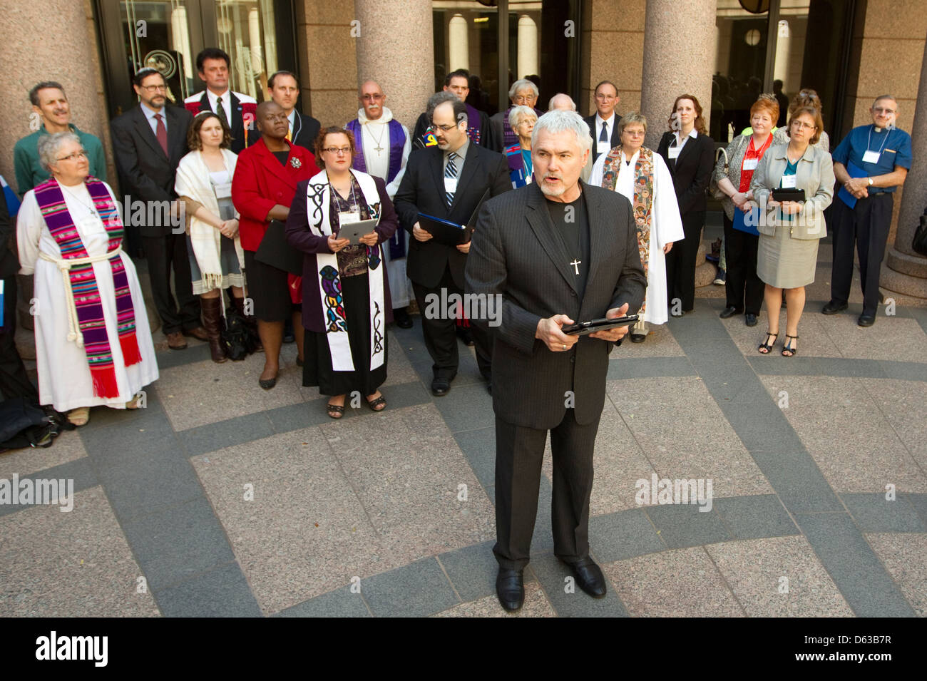 Mitglieder des Klerus aus um Texas versammelten sich in Texas Capitol, Frauen den Zugang zu Geburtenkontrolle zu unterstützen Stockfoto