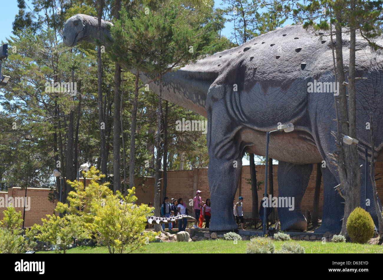 Parque Cretacico, Sucre - Dinosaurier Themenpark in Bolivien mit Fossilien und lebensgroße Statuen Stockfoto