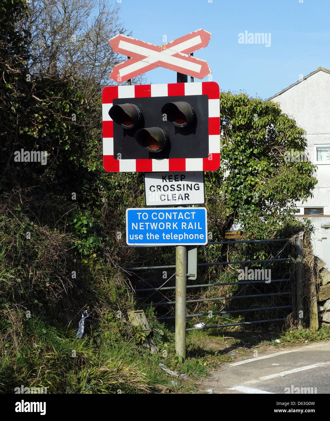 Traffic Lights Level Crossing Stockfotos Und Bilder Kaufen Alamy