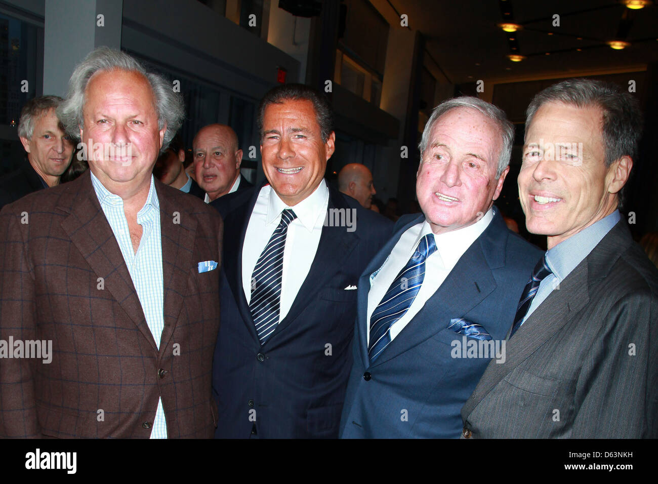 Graydon Carter, HBO Co - Präsident Richard Plepler, Jerry Weintraub und Chairman und CEO von Time Warner Inc. Jeff Bewkes HBO Stockfoto