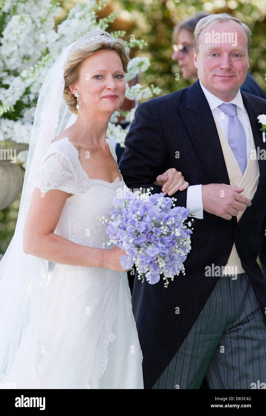 Niederländische Prinzessin Maria Carolina und ihr Bruder Prinz Carlos de Bourbon de Parme kommen an der Basilica di San Miniato al Monte in Florenz, Italien, 16. Juni 2012. Die Prinzessin soll Albert Brenninkmeijer heiraten. Foto: Patrick van Katwijk Niederlande Stockfoto