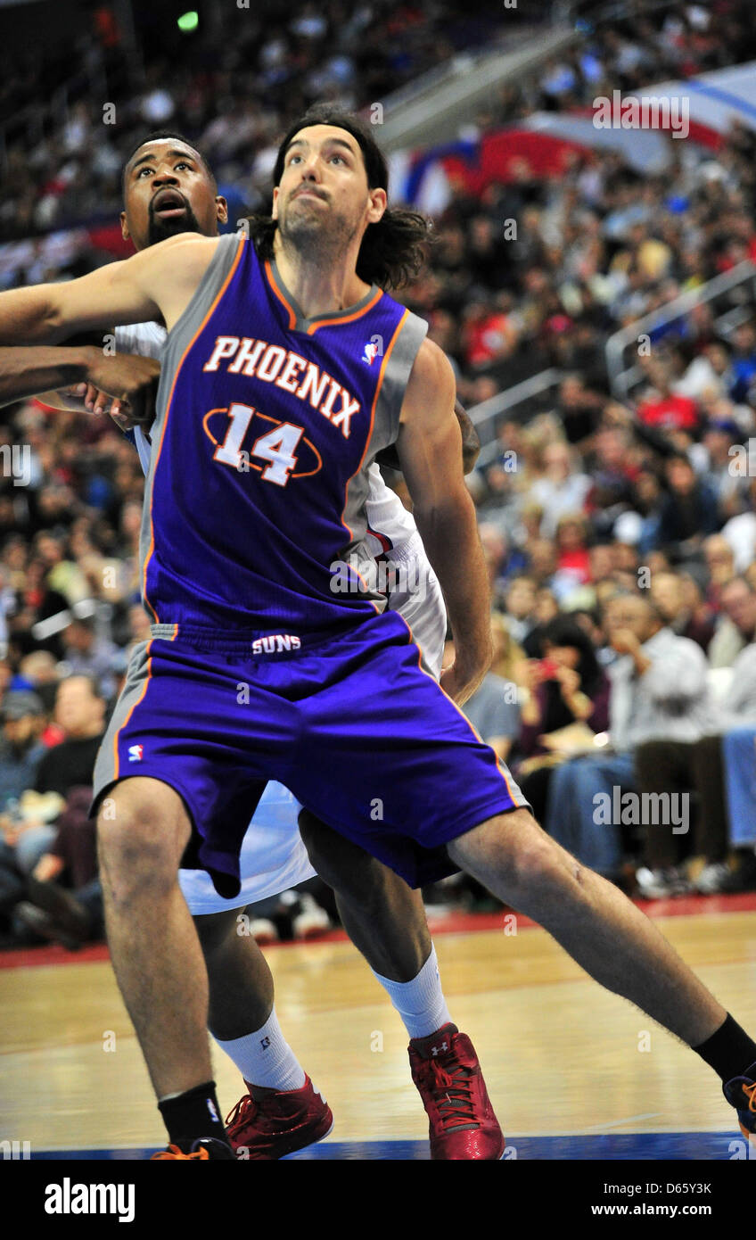 Los bajos porcentajes en el lanzamiento en este partido siguen la pauta habitual de lo visto durante todo el curso con aquellos. Luis Scola Phoenix Suns . 3 April 2013 Luis Scola 14 Der Suns Im Nba Spiel Action Wie Die Los Angeles Clippers Die Phoenix Suns In Einem Nba Spiel Im Staples Center In Los Angeles Kalifornien John Green