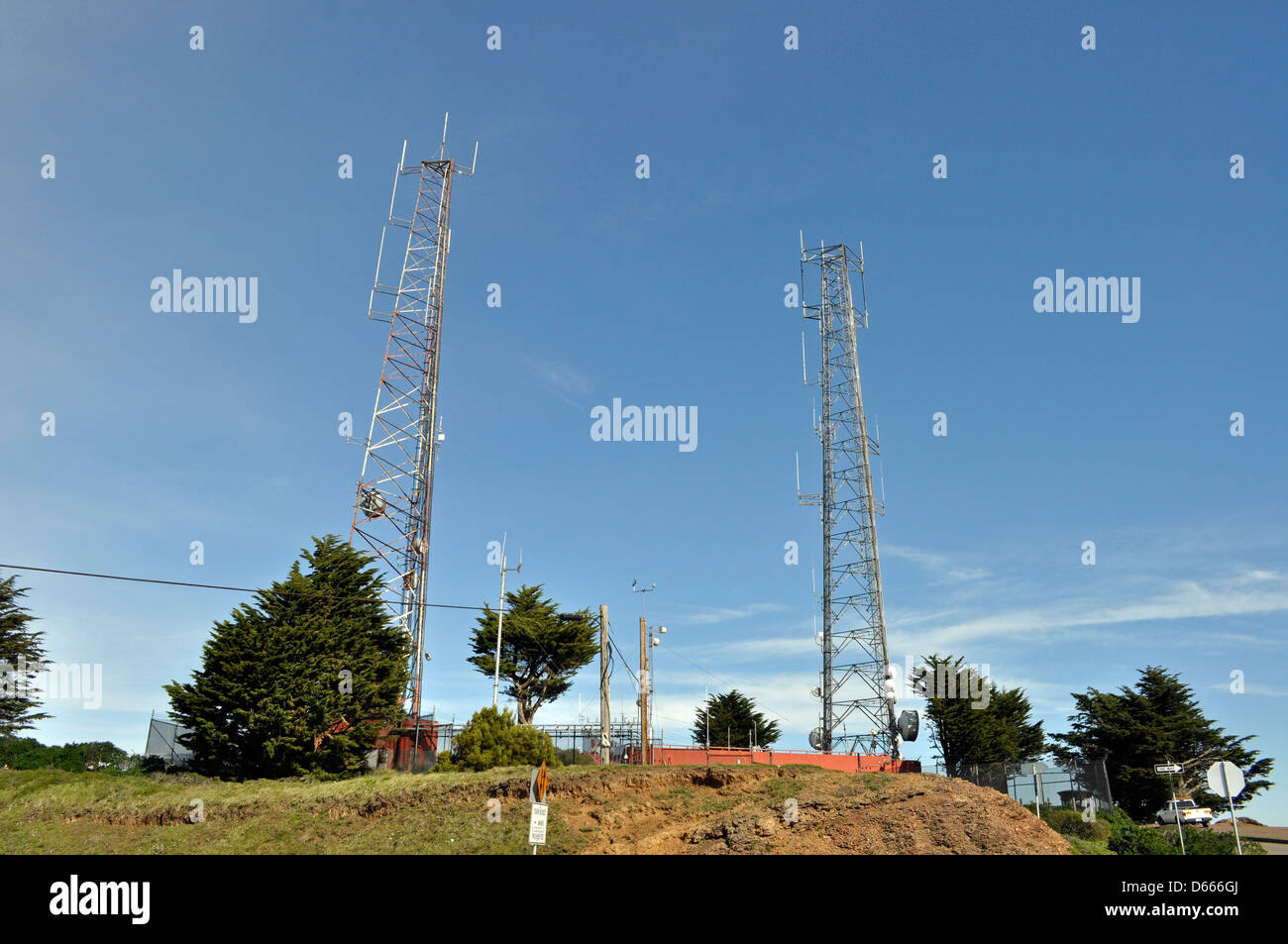 Kommunikation-Türme auf Twin Peaks, San Francisco, Kalifornien, USA Stockfoto