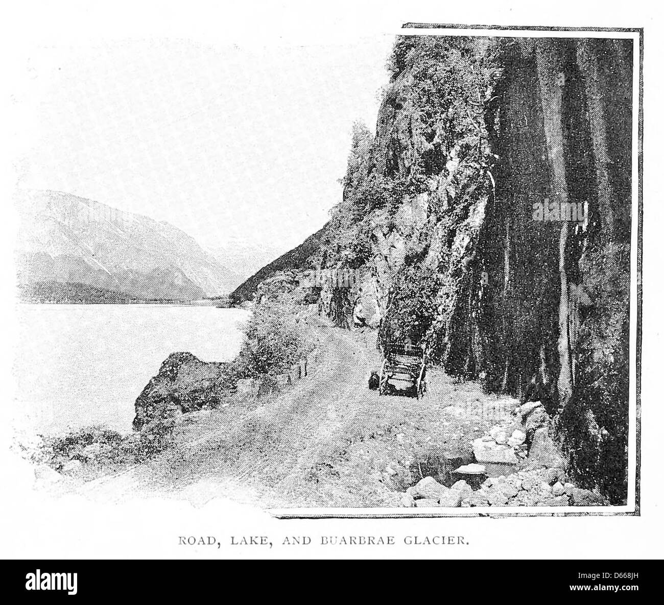 Ein Reisefoto von einer Sommerreise 1898 durch Island, Norwegen, Schweden und Russland, das Landschaften und malerische Ausblicke, einschließlich Seen, Gletscher und dramatische Naturschönheiten wie den Buarbrae-Gletscher, erfasst. Stockfoto