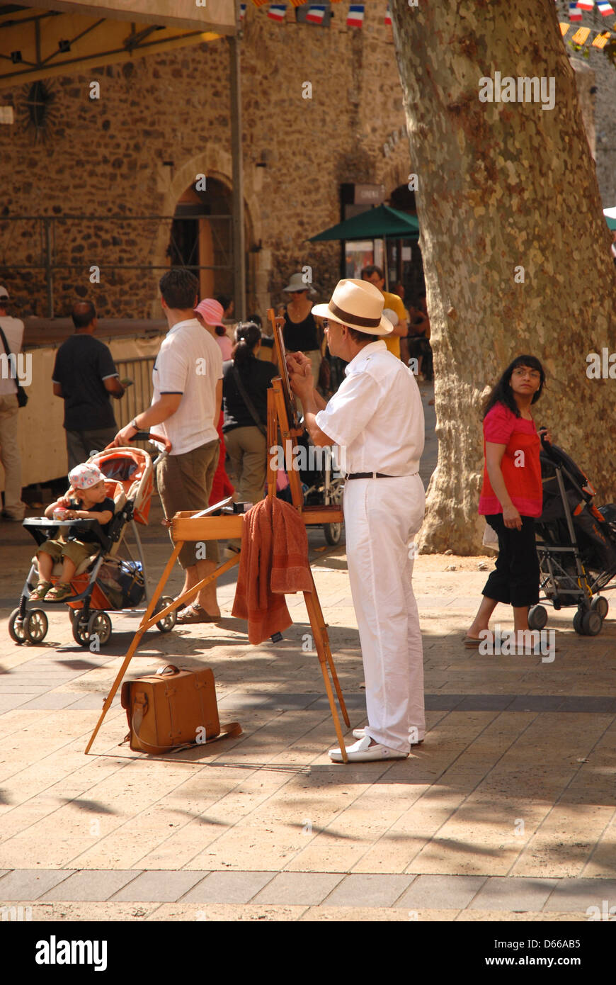 Straße Künstler, Collioure, Küstenstadt, Pyrenäen-Orientales, Stockfoto