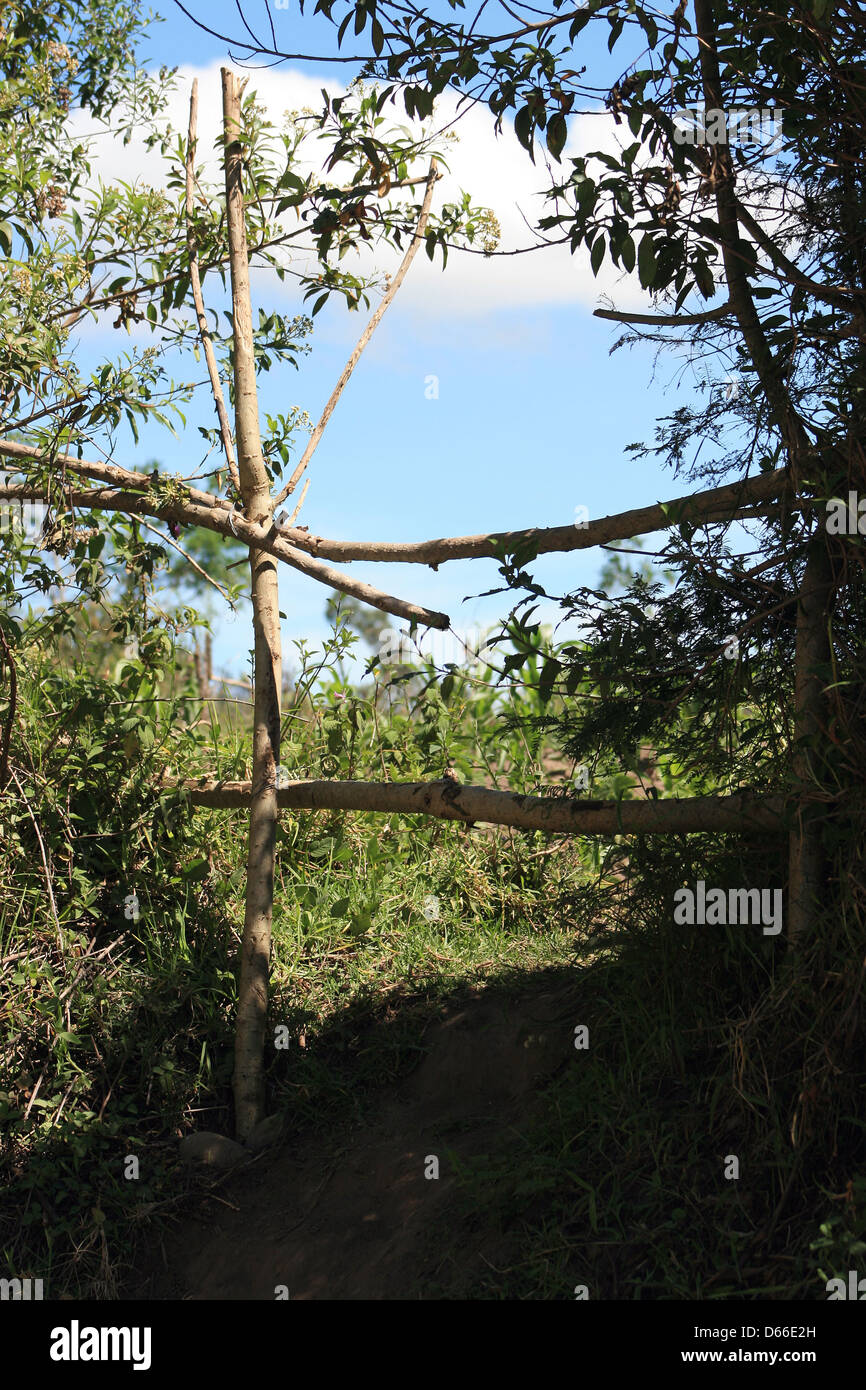Zaun aus holz Fotos und Bildmaterial in hoher Auflösung Alamy