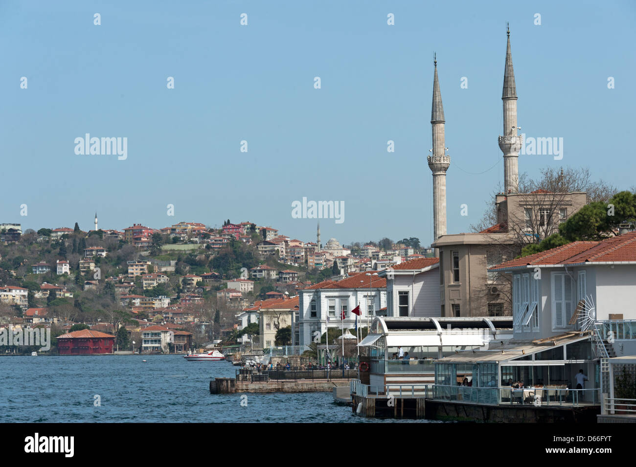 Minarette auf der asiatischen Seite des Bosporus-Türkei Stockfoto