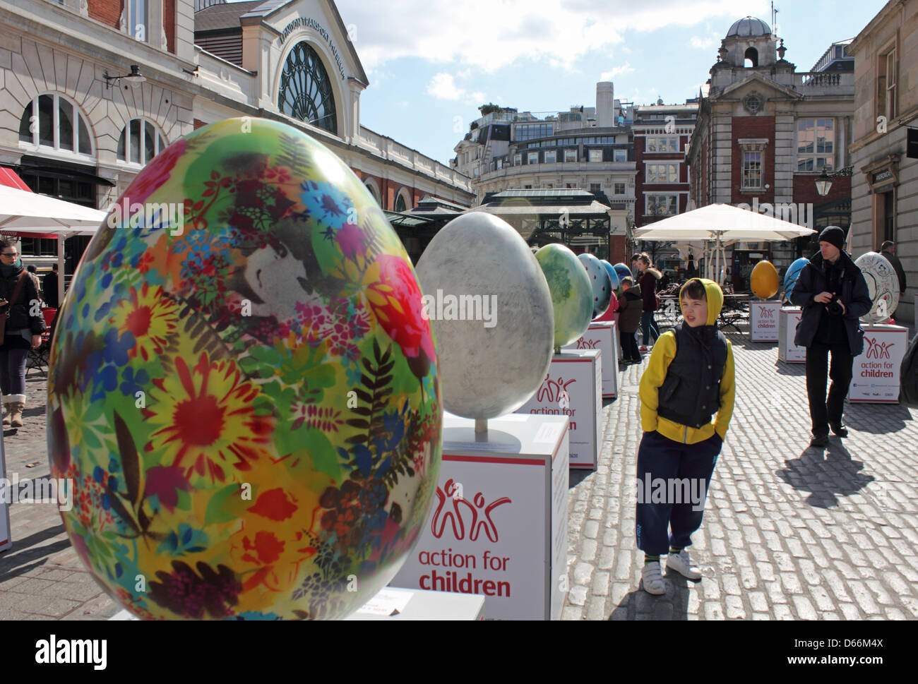 Ostereier in Covent Garden London England UK Stockfoto