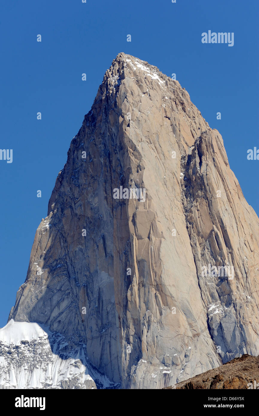 Der Gipfel des Monte Fitz Roy (Cerro Chaltén, Cerro Fitz Roy, Mount Fitz Roy, Mount Fitzroy) aus dem Nordosten.  El Chaltén, Stockfoto