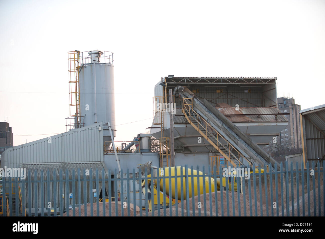 Industrieanlage in Fabrikanlagen, Derby, UK. Stockfoto
