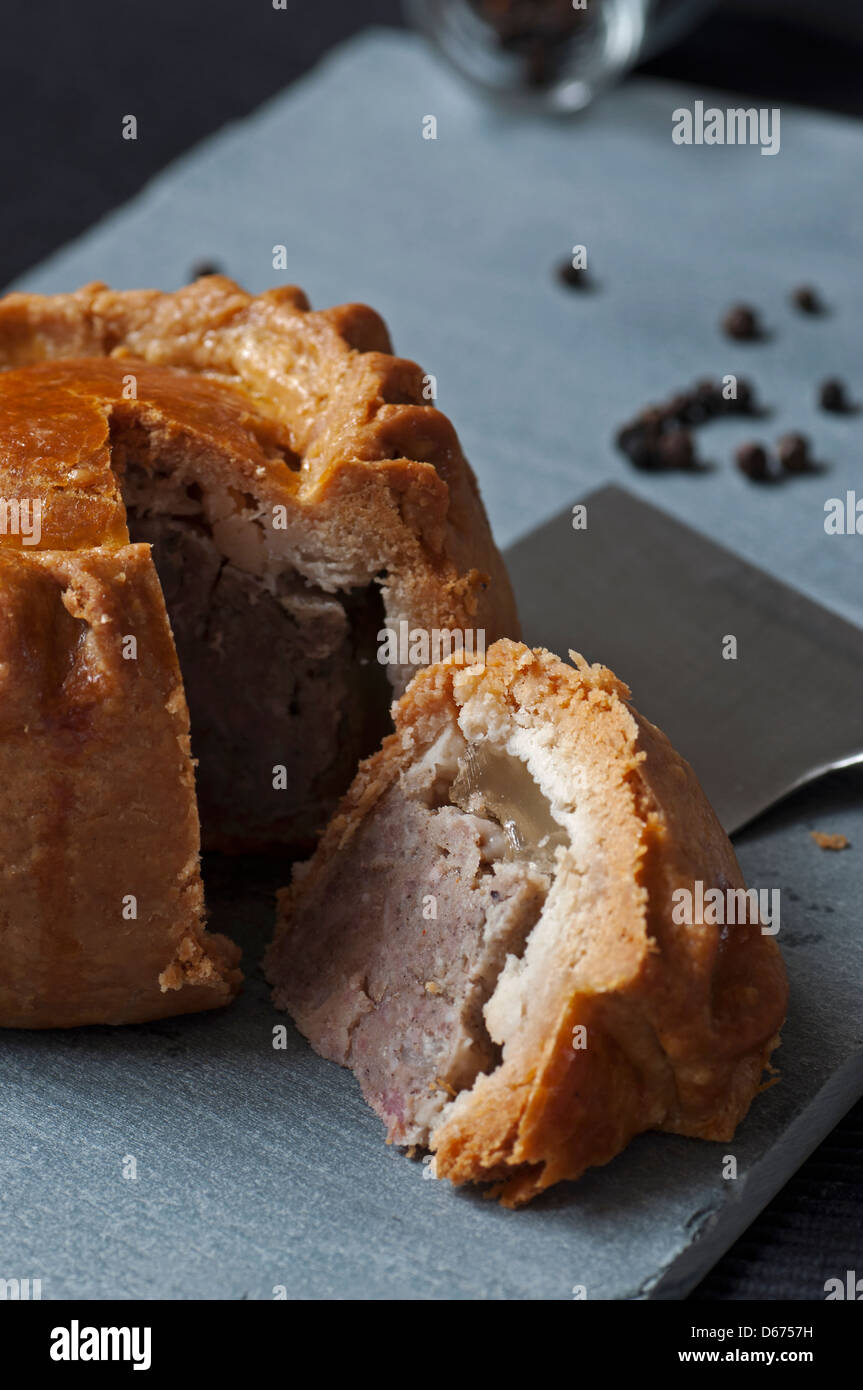 Handgemachte Melton Mowbray Pork Pie. Stockfoto