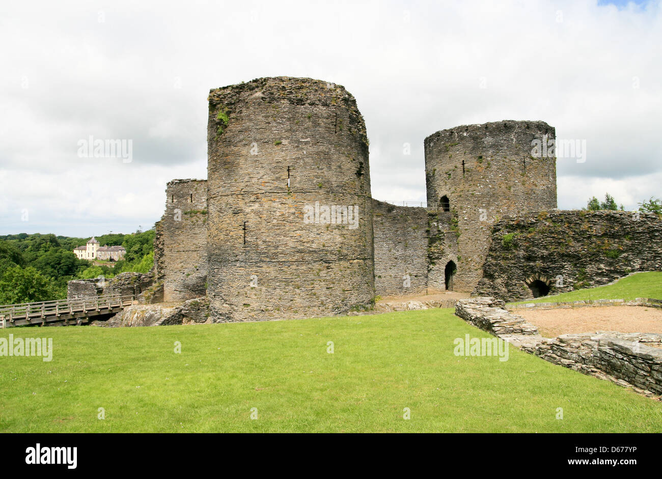 Cilgerran Burg (NT) Drum Towers Pembrokeshire Wales UK Stockfoto