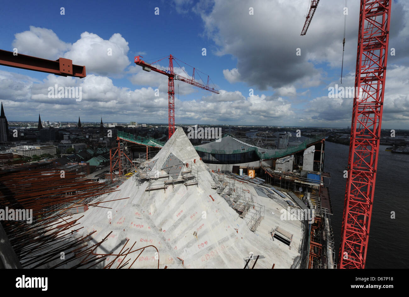 Mit sitz in essen -Fotos und -Bildmaterial in hoher Auflösung – Alamy