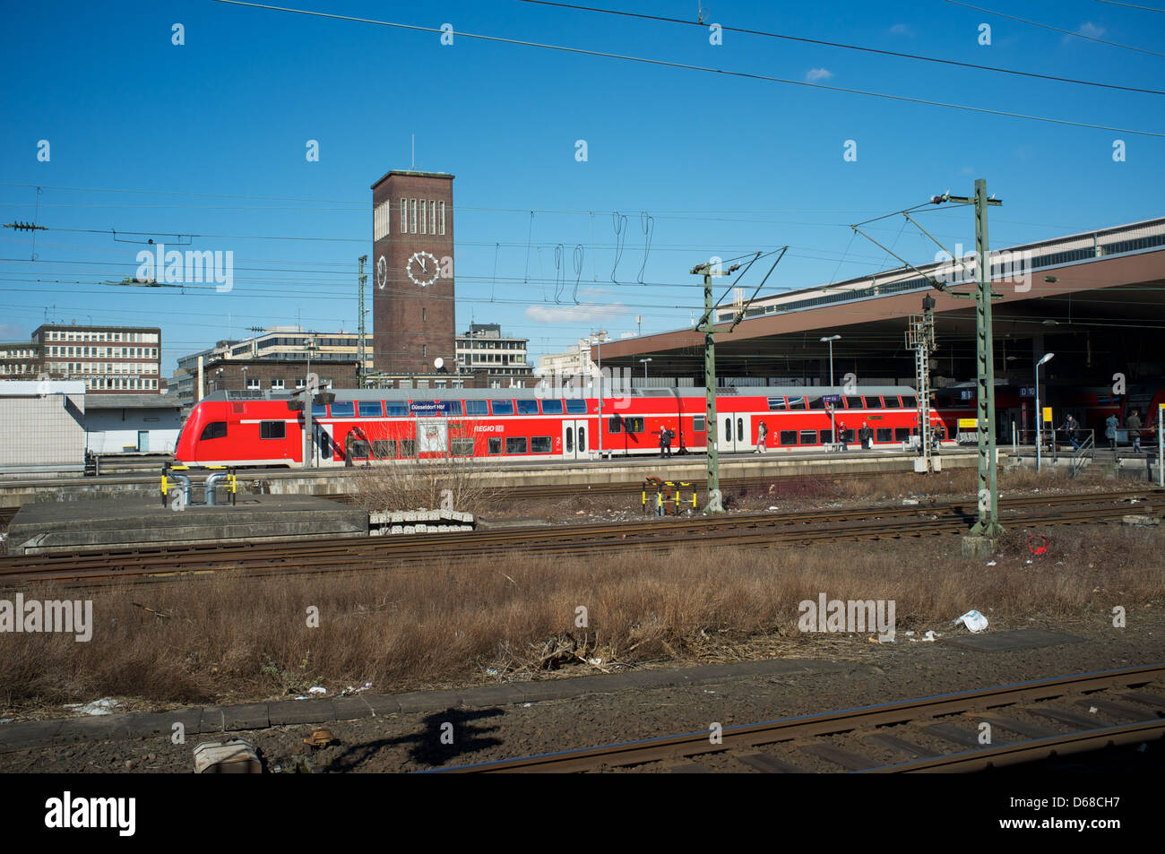 Düsseldorf HBF Bahnhof Deutschland Stockfoto