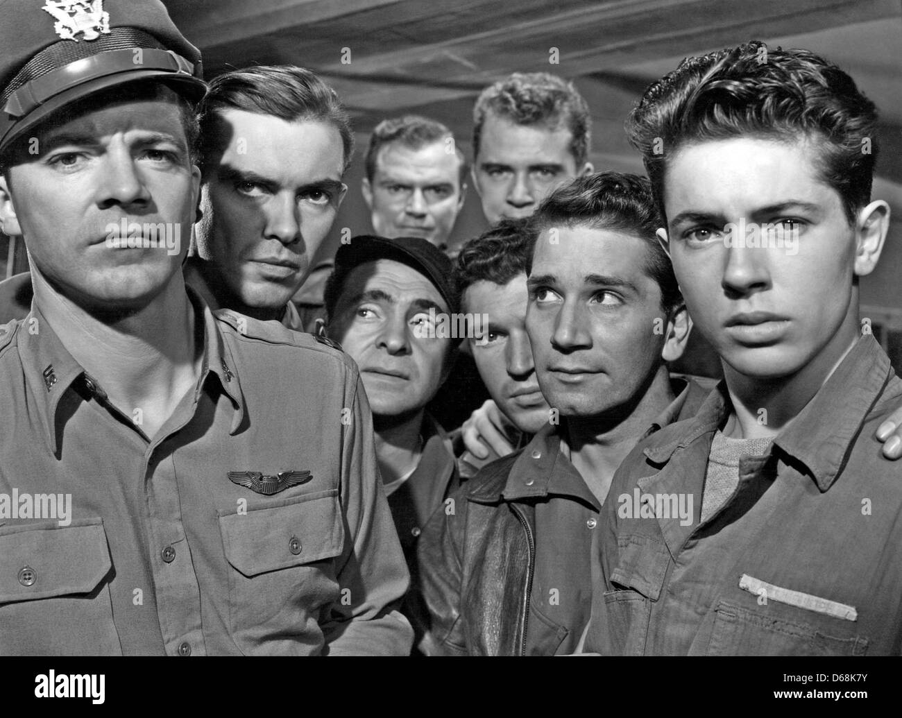 LILA Herzen 1944 20. Jahrhundert Fox Film mit Dana Andrews auf der linken Seite Stockfoto