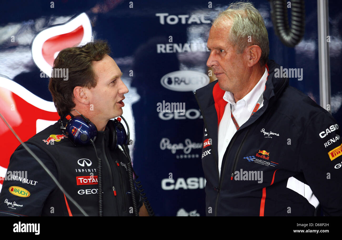 Red Bull Racing Chef Motosport, österreichische Helmut Marko (R) und Red Bull Racing Teamchef, britischer christlicher Horner (L) während das erste Training auf der Rennstrecke Hockenheimring in Hockenheim, Deutschland, 20. Juli 2012 zu sehen. Die Formel 1 Grand Prix von Deutschland stattfinden am 22. Juli 2012. Foto: Jens Buettner Dpa +++(c) Dpa - Bildfunk +++ Stockfoto