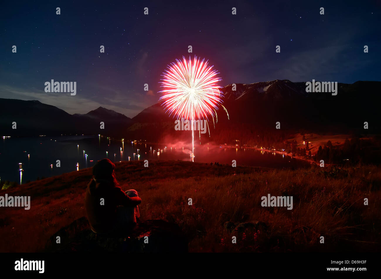 Gerade der 4. Juli Feuerwerk Wallowa Lake, Oregon. Stockfoto