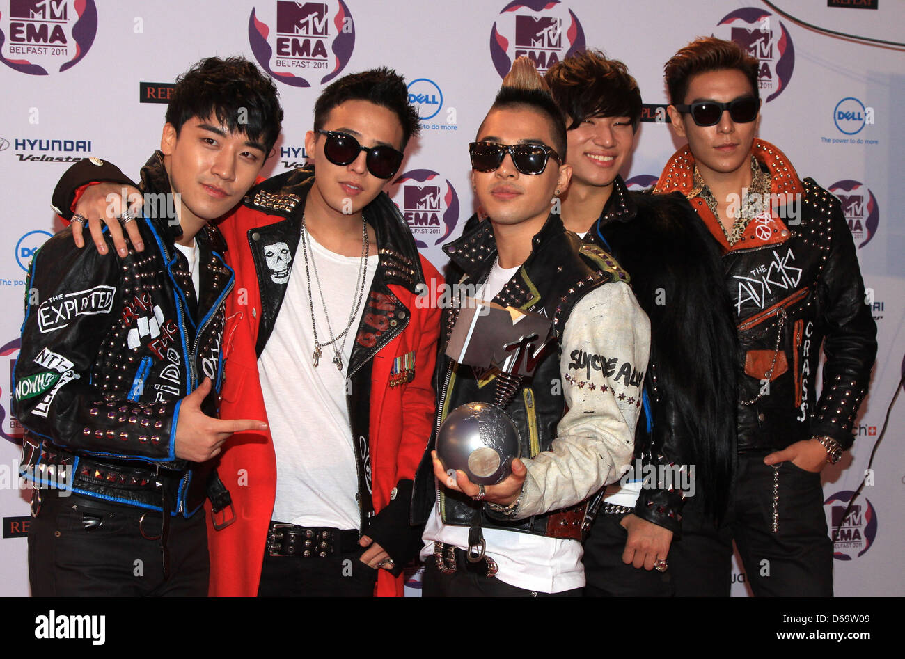 G Dragon T O P Daesung Taeyang Seungri Bigbang Den Mtv Europe Music Awards 2011 Emas Abgehaltenen Der Odyssey Arena Stockfotografie Alamy
