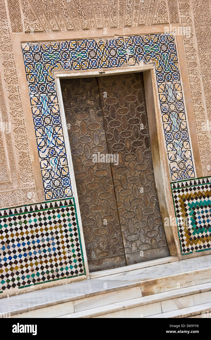 Dekorativ verzierten islamische Kunstwerke Cuarto Dorado Comares Palast Alhambra UNESCO-Weltkulturerbe Granada Andalusien Spanien Stockfoto