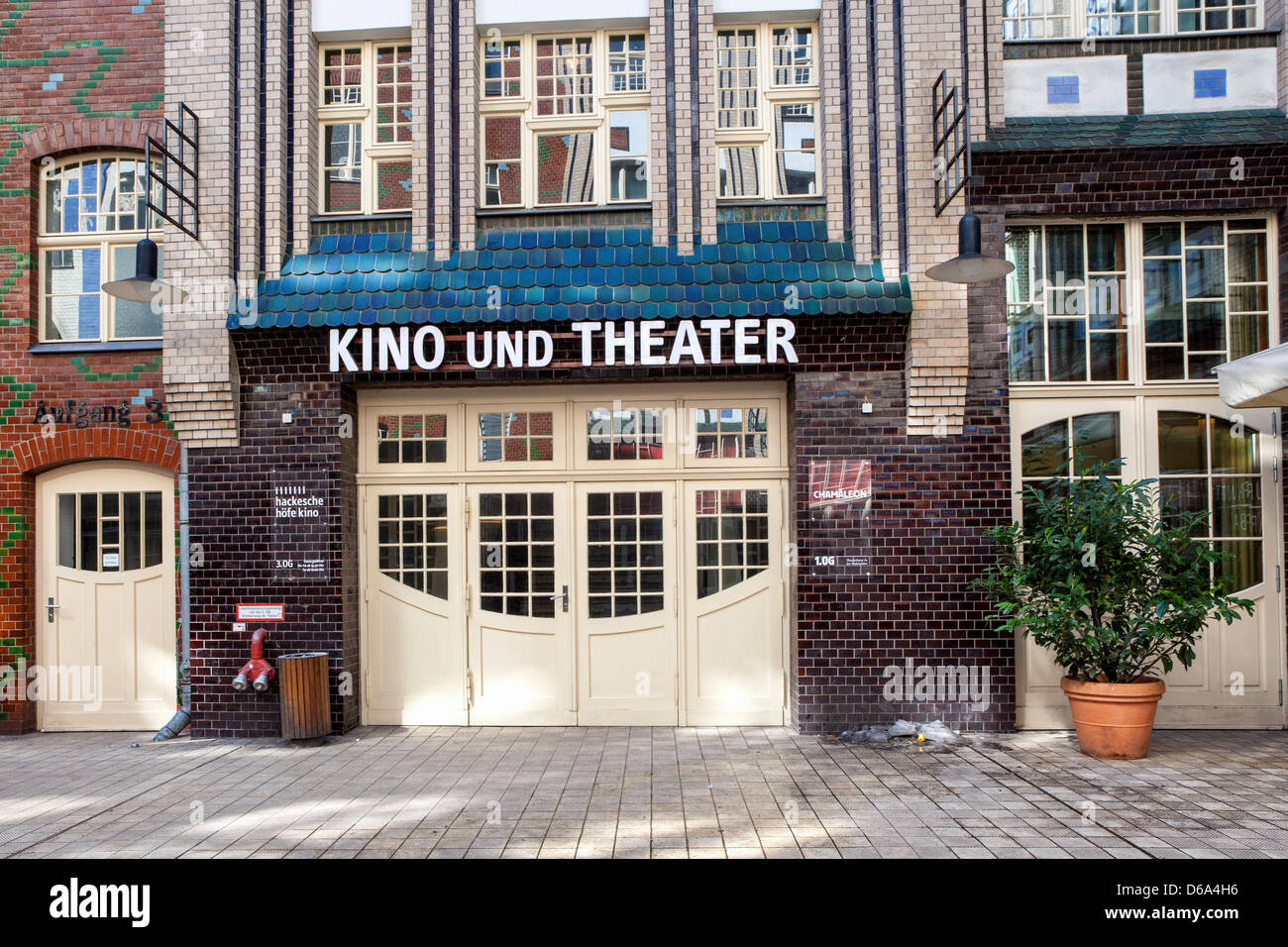 Kino (Arthouse-Kino) und Chamaleon Theaters in Hackescher Hofe in der Rosenthaler Straße, Mitte, Berlin Stockfoto