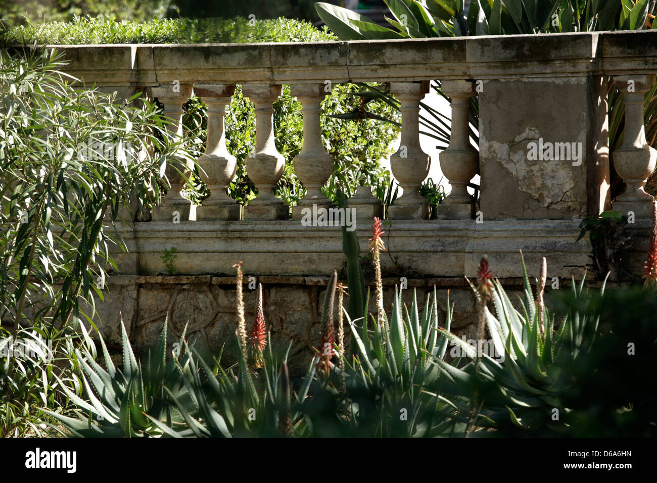 Garden Balustrade Stockfotos und -bilder Kaufen - Alamy
