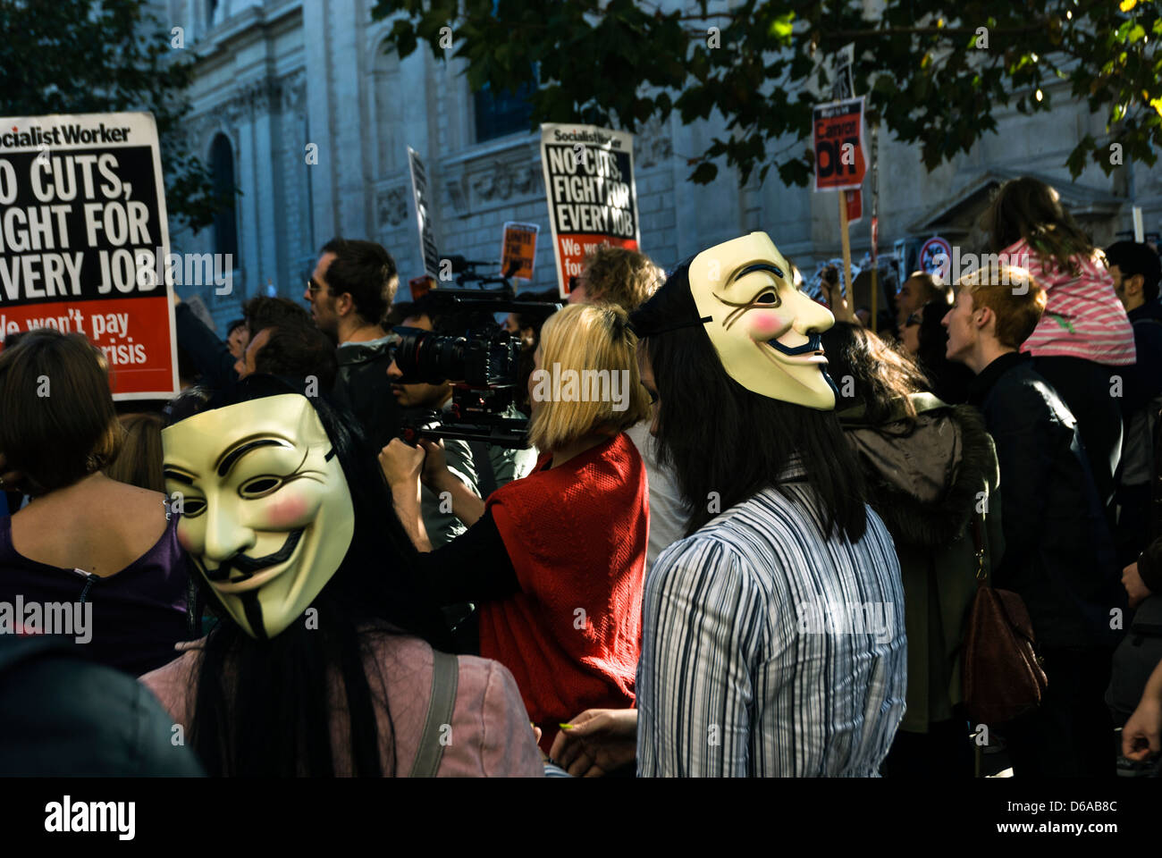 Demonstranten tragen V For Vendetta Maske, London Stock Exchange zu besetzen. Stockfoto