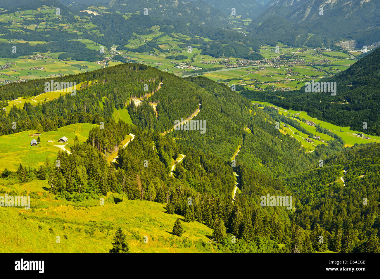 Fuß der Alpen Stockfoto