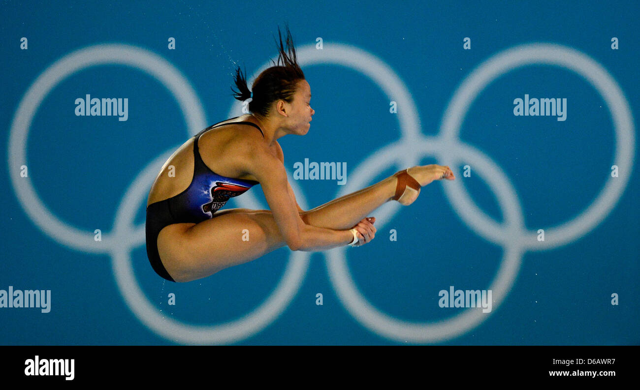 Pandelela Rinong Pamg von Malaysia im Wettbewerb der Frauen 10m Plattform Finale der Diving-Wettbewerbe im Aquatics Centre auf die 2012 Olympischen Spiele in London, London, Vereinigtes Königreich, 9. August 2012. Foto: Marius Becker Dpa +++(c) Dpa - Bildfunk +++ Stockfoto