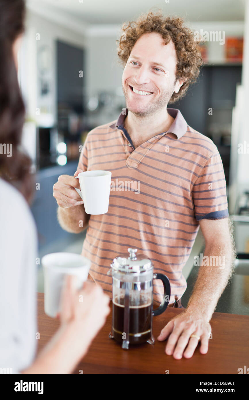 Paar zusammen Kaffee trinken Stockfoto