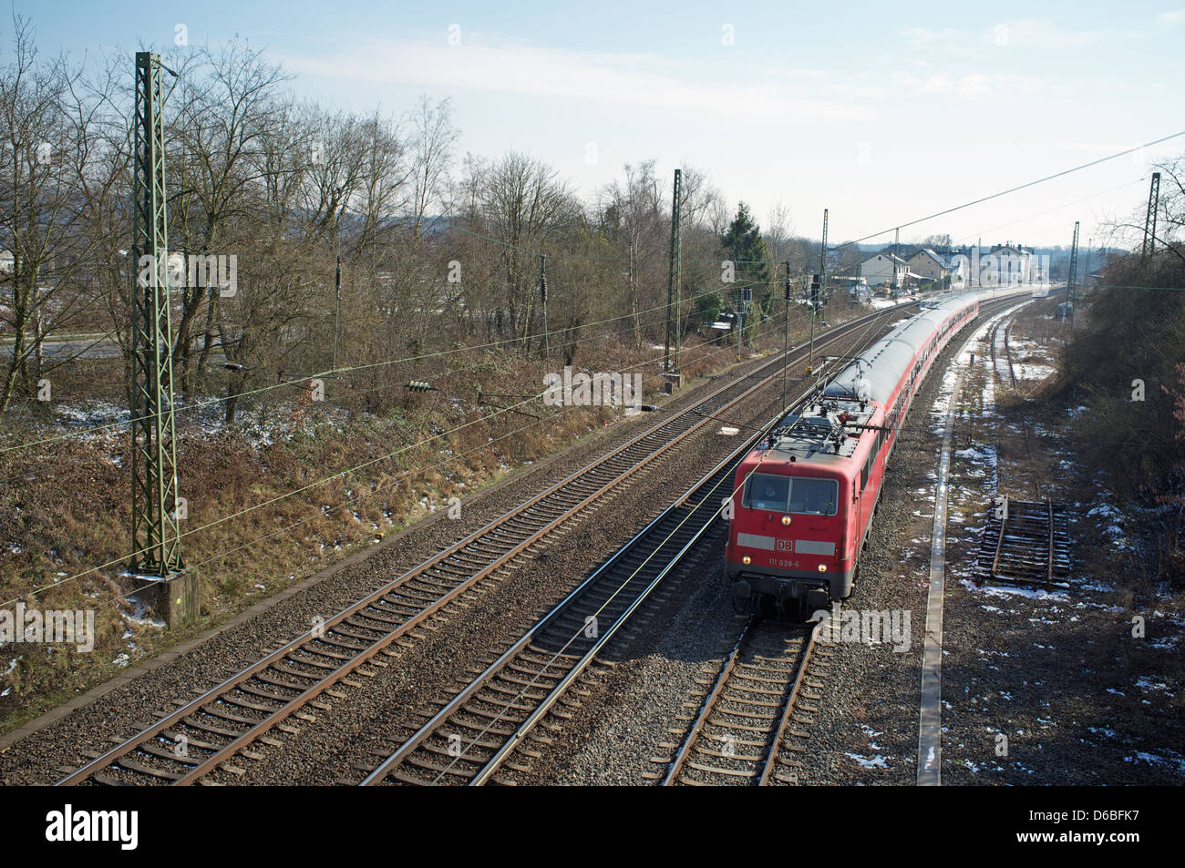 RB48 (regionale Personenzug) Leichlingen Deutschland Stockfoto