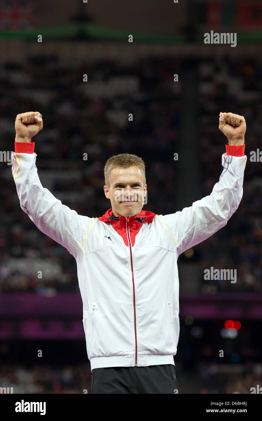 Goldmedaillen-Gewinner Markus Rehm Deutschlands feiert, nachdem die Männer lange springen final F42/44 im Olympiastadion während der London Paralympischen Spiele 2012, London, Großbritannien, 31. August 2012. Foto: Daniel Karmann dpa Stockfoto