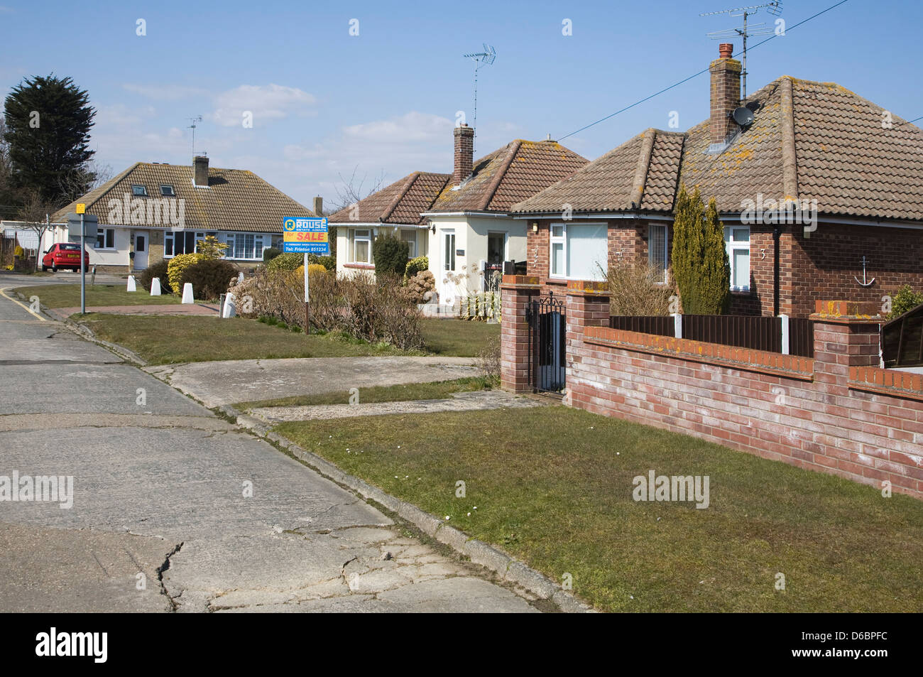 Bungalow private Eigentümer bewohnt Wohnraum zu Frinton on Sea, Essex, England Stockfoto