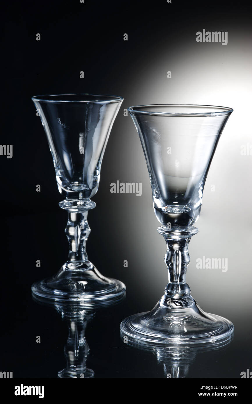 Englisch trinken Gläser 17. und 18. Jahrhundert, Baluster, Profil wieder lite Glas, Glas, Bleikristall, Luft Twist Stiele Stockfoto