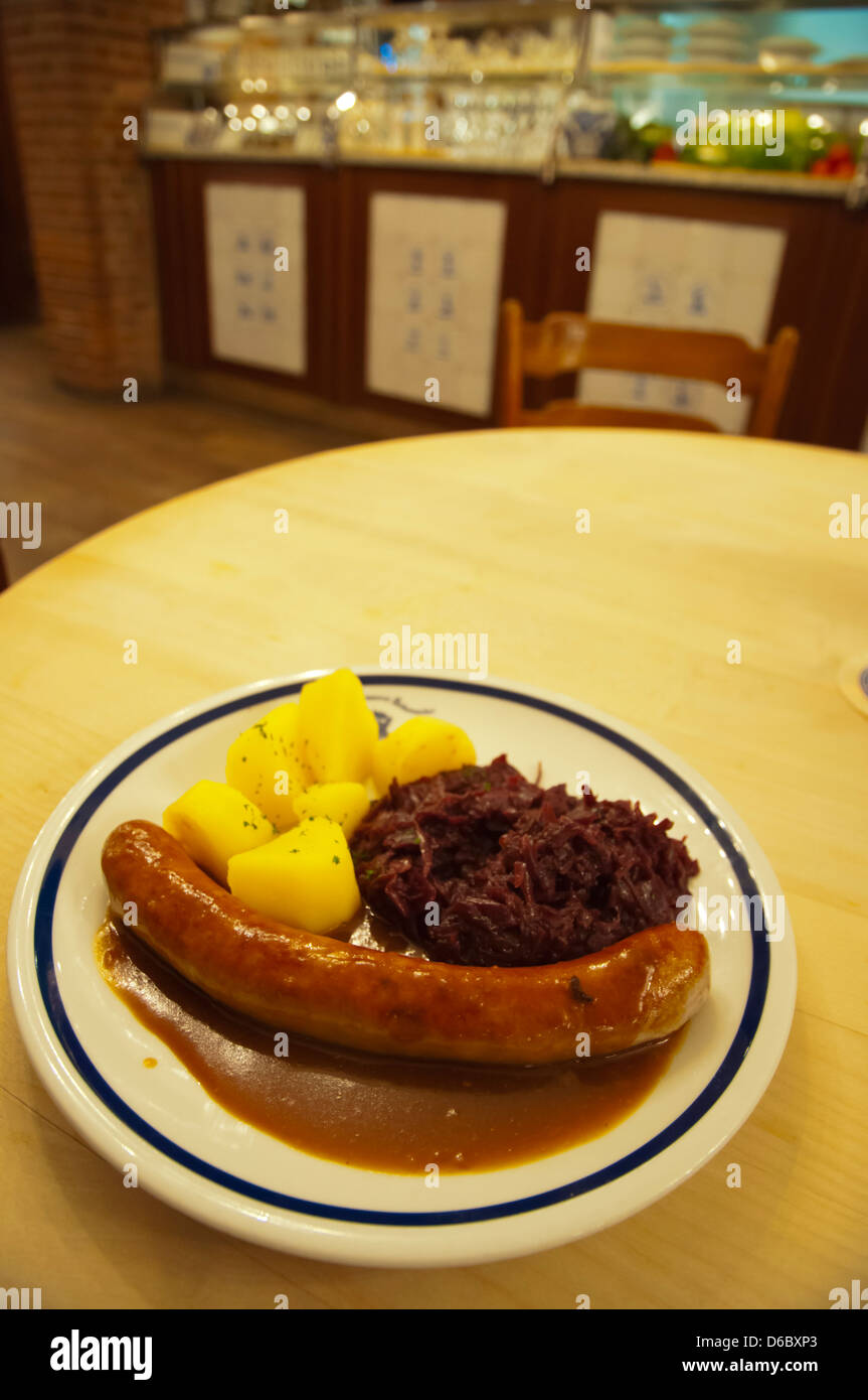 Bratwurst mit Kartoffeln und Sauerkraut Im Goldenen Kessel Zweig der