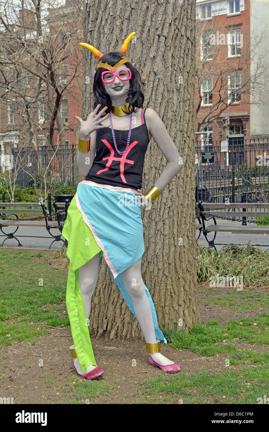 Junge Dame gekleidet als Feferi aus dem Webcomic Homestuck in einem Meetup in Greenwich Village. Stockfoto