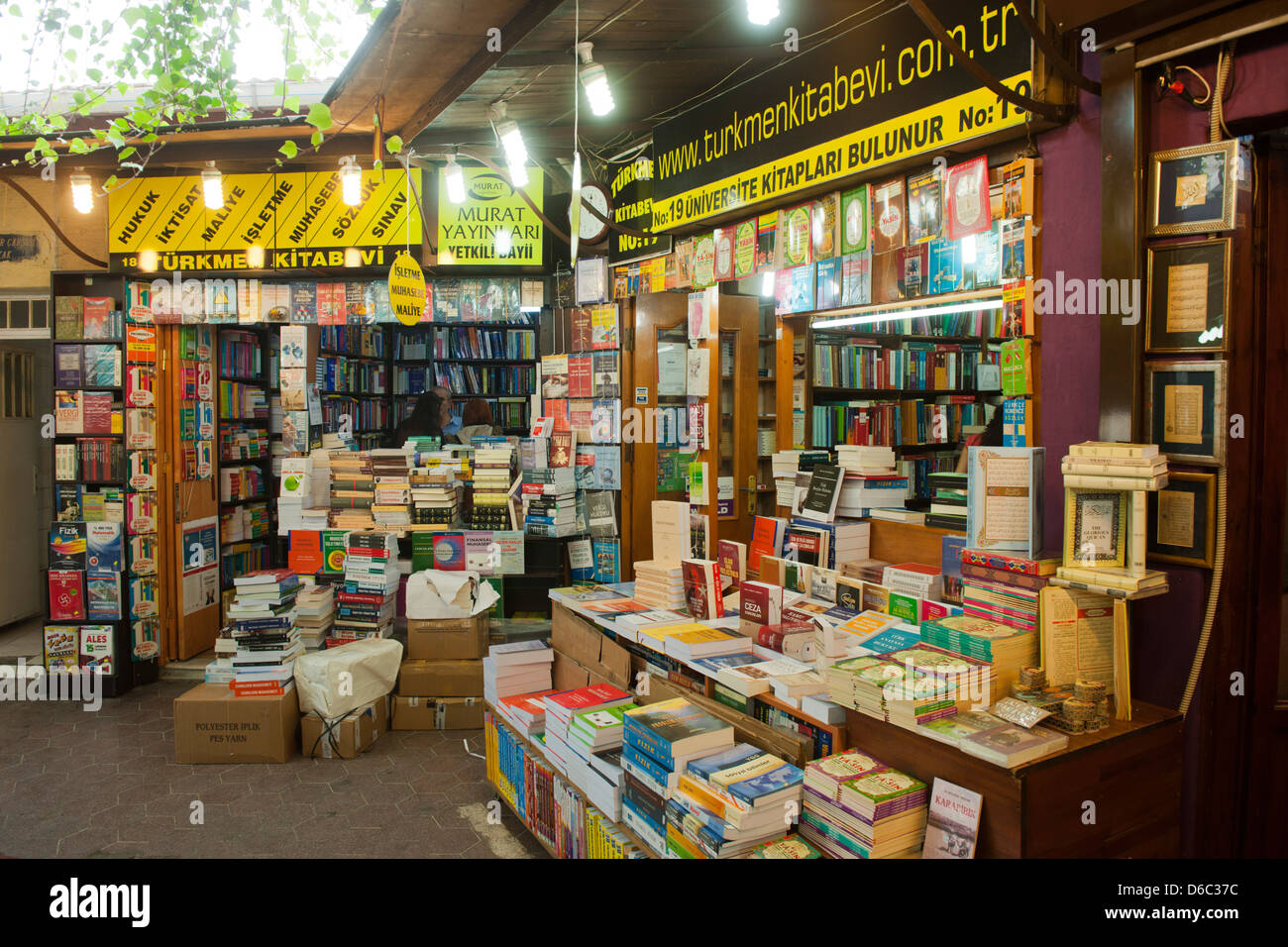 Ägypten, Istanbul, Beyazit, Bücherbasar (Sahaflar Carsisi) Stockfoto