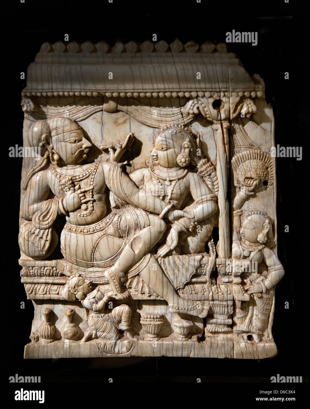 Prinz Diener Frau Elfenbein Panel Dekoration Tür 17. Jahrhundert n. Chr. Nayak Dynastie Tamil Nadu Indiens Stockfoto