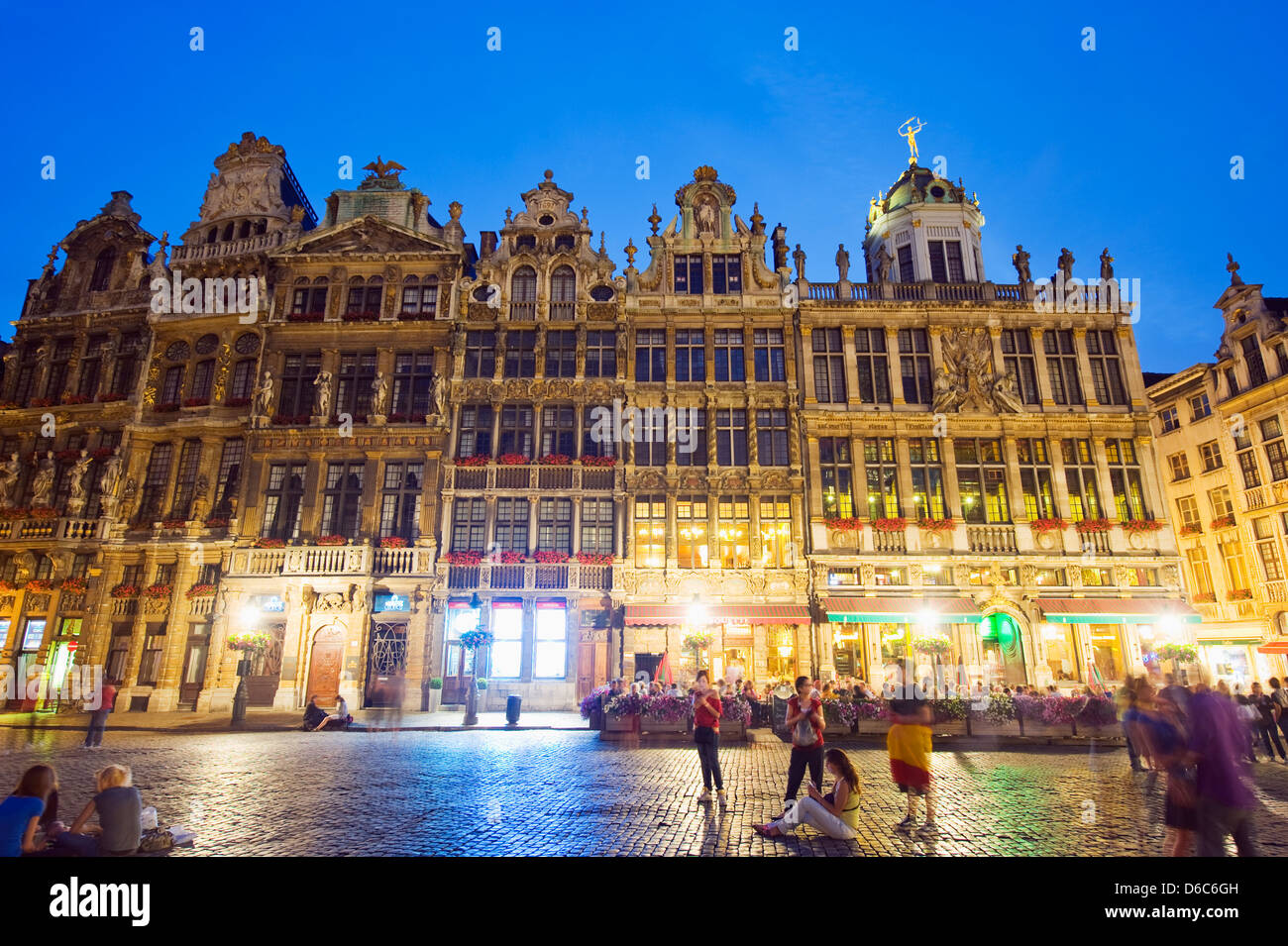 Zunfthäuser auf der Grand Place, in der Nacht, UNESCO-Weltkulturerbe, Brüssel, Belgien Stockfoto