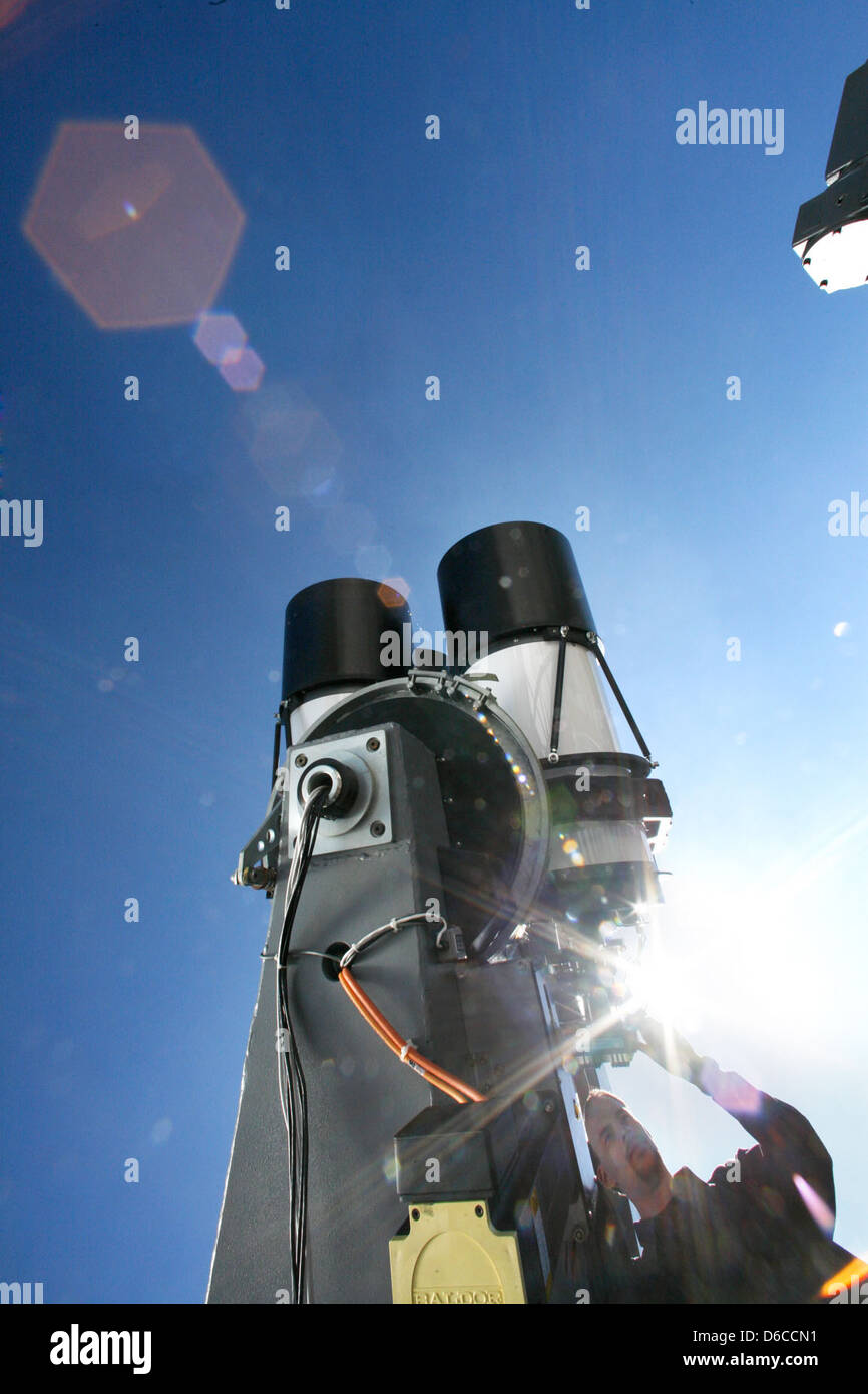 Das RAPTOR-Teleskop wurde am Los Alamos National Laboratory entwickelt und ist für eine schnelle optische Reaktion auf Gammastrahlen konzipiert. Es liefert wichtige Daten zum Verständnis kosmischer Phänomene und trägt zur astrophysikalischen Forschung bei. Stockfoto