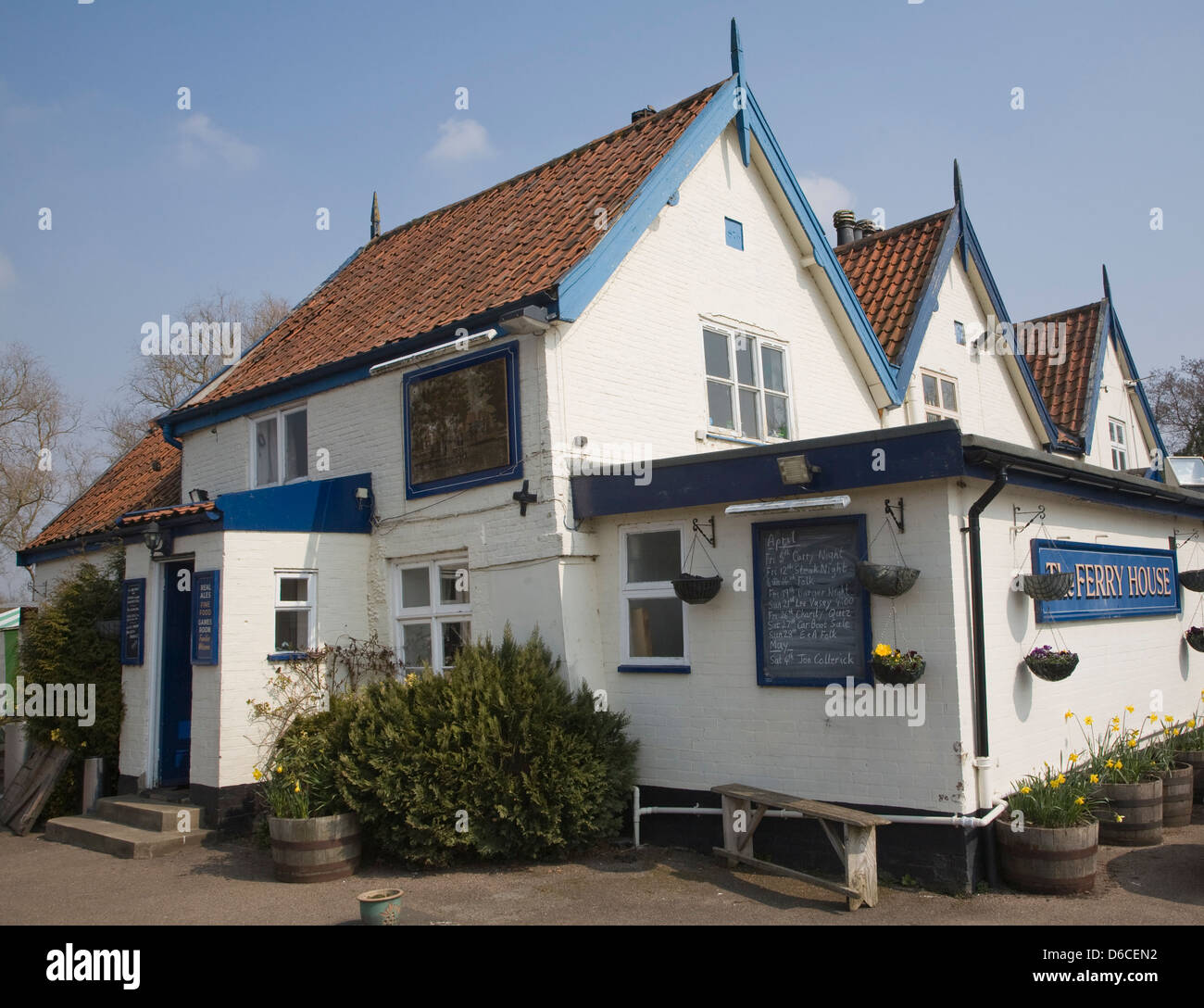 Die Fähre House Pub, Surlingham, Norfolk, England Stockfoto