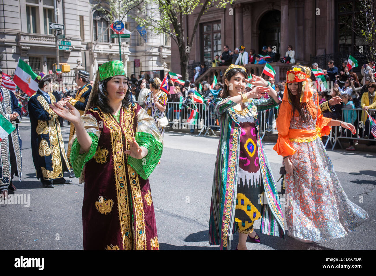 10. jährliche persische Parade an der Madison Avenue in New York Stockfoto 10. jährliche persische Parade an der Madison Avenue in New York Stockfoto
