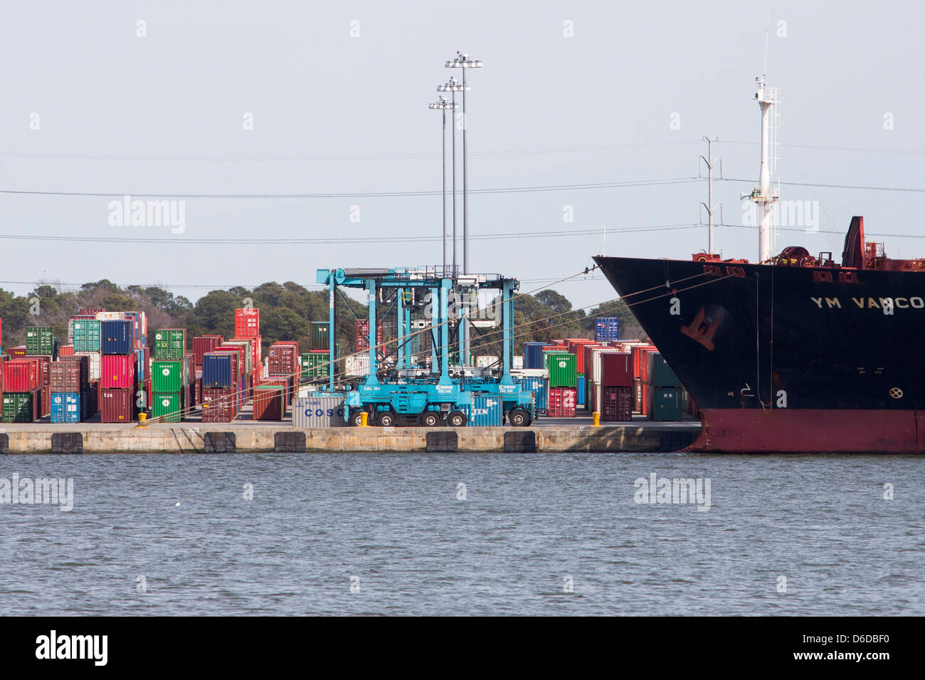 Ein Container verschiffen-Terminal an der Port Of Virginia in Norfolk. Stockfoto