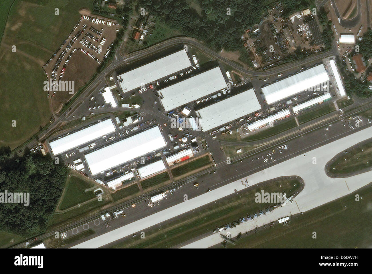 HANDOUT - zeigt eine Handout-Datei am 14. September 2012 veröffentlicht und von der Erdbeobachtungssatellit Plejaden 1A des Messegeländes der Berlin Air Show (ILA) in Berlin, Deutschland, 14. September 2012. 1243 Aussteller aus 46 Ländern Feature Luftfahrt bezogene Neuheiten auf der Berlin Air Show am künftigen Flughafen Berlin Brandenburg statt. Foto: †CNES 2012 - Verteilung Astrium Ser Stockfoto