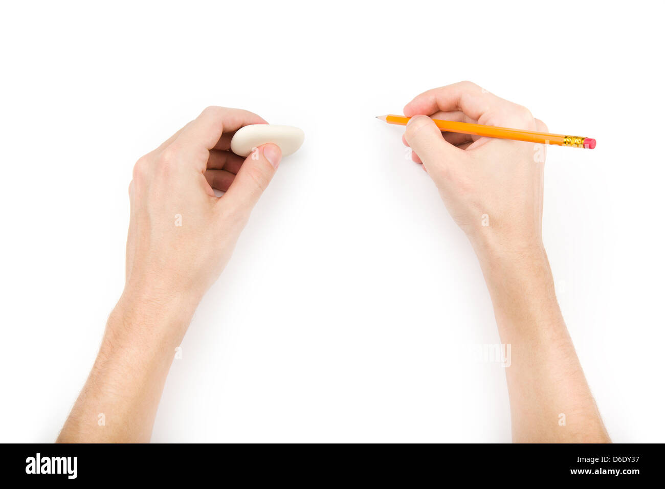 Menschen schreiben und Löschen von etwas Stockfoto