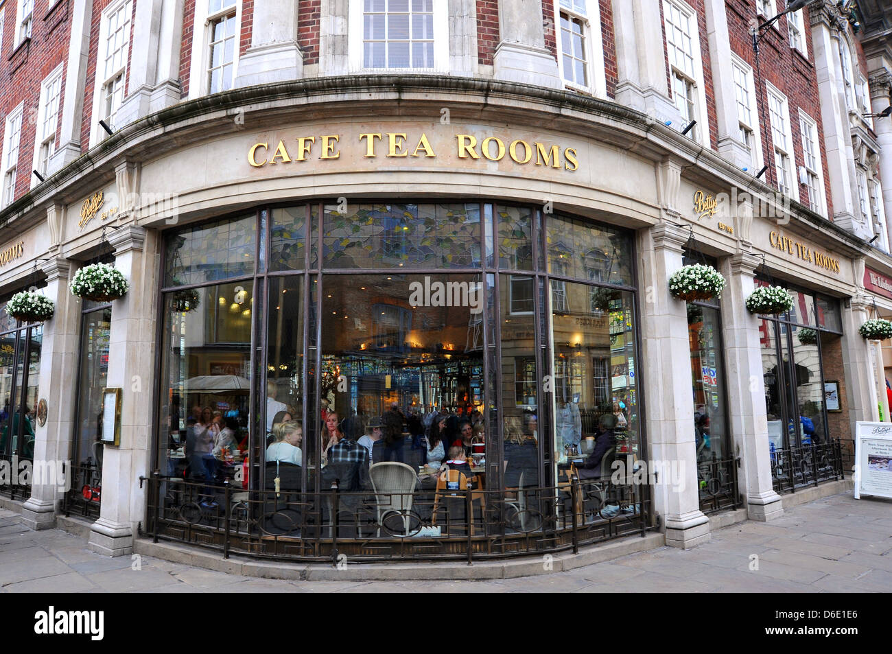 Bettys Tea Room York Stockfotos Bettys Tea Room York