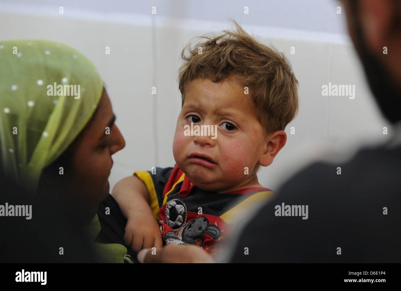 DARKOUSH, SYRIA5: Ein syrischer Kind am 15. April 2013, in Darkoush, Syrien. 45 südafrikanische Ärzte sind in Syrien, arbeiten mit der Gabe der Geber Organisation um ein örtliches Krankenhaus zu unterstützen. (Foto von Gallo Images / Foto24 / Felix Dlangamandla) Stockfoto